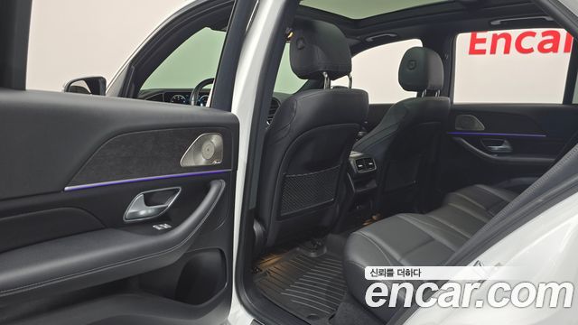 Mercedes-Benz GLE-Class 2021 — photo 17