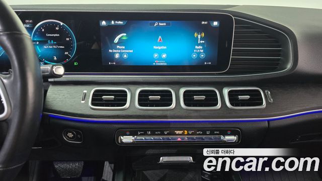 Mercedes-Benz GLE-Class 2021 — photo 19