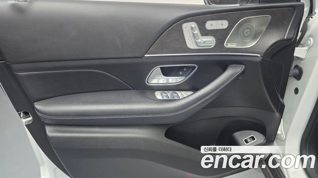 Mercedes-Benz GLE-Class 2021 — photo 14
