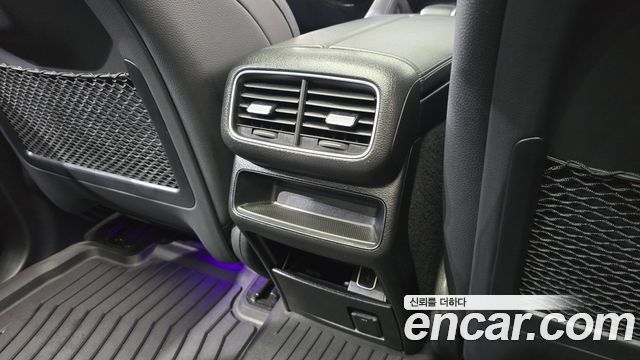 Mercedes-Benz GLE-Class 2021 — photo 31