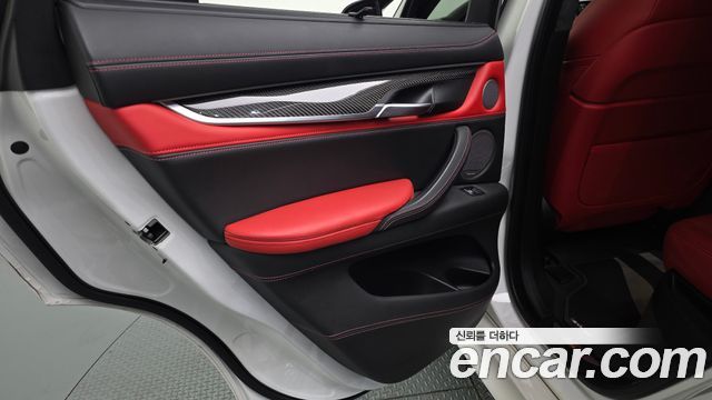 BMW X6M 2017 — photo 15