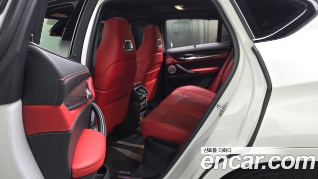 BMW X6M 2017 — photo 16
