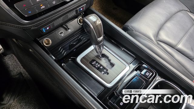 KG Mobility Rexton 2018 — photo 12