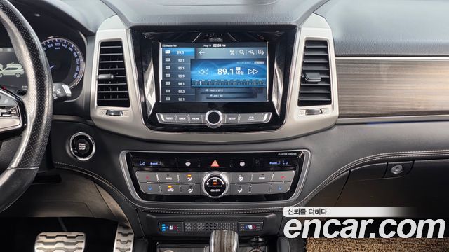 KG Mobility Rexton 2018 — photo 20
