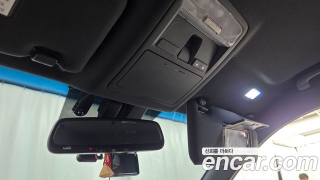 KG Mobility Rexton 2018 — photo 23