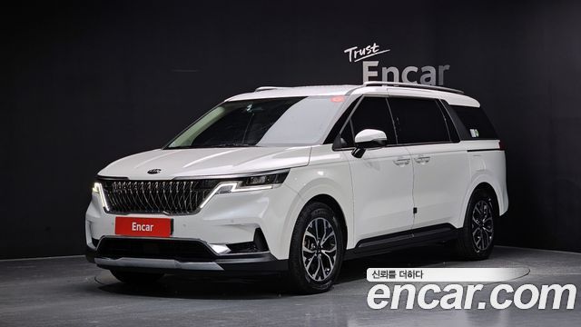 Kia Canival 2021 — photo 1