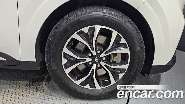Kia Canival 2021 — photo 5