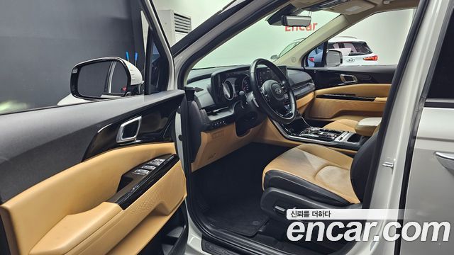 Kia Canival 2021 — photo 10