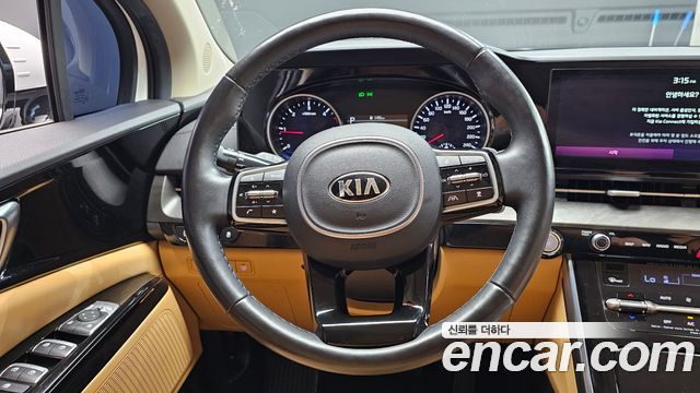 Kia Canival 2021 — photo 14