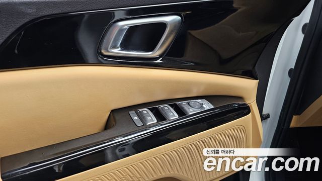 Kia Canival 2021 — photo 11