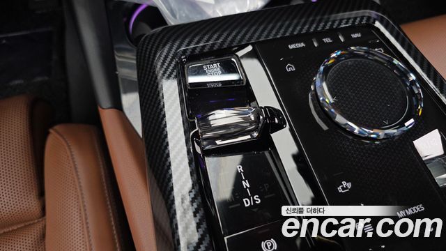 BMW 5-Series 2024 — photo 12