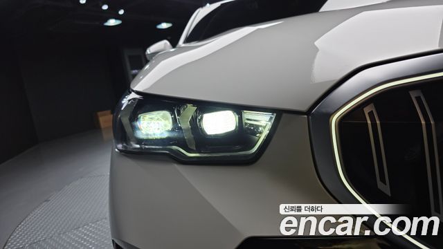 BMW 5-Series 2024 — photo 8