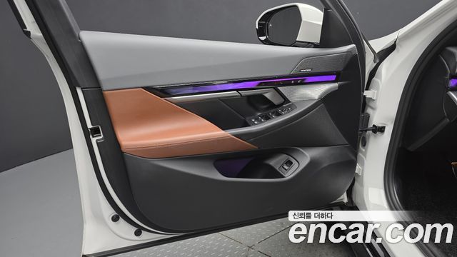 BMW 5-Series 2024 — photo 14