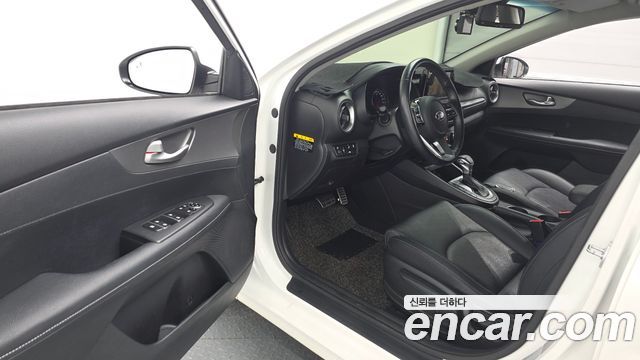 Kia K3 2019 — photo 13