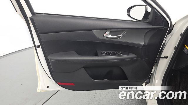 Kia K3 2019 — photo 14
