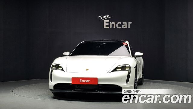 Porsche Taycan 2023 — photo 3