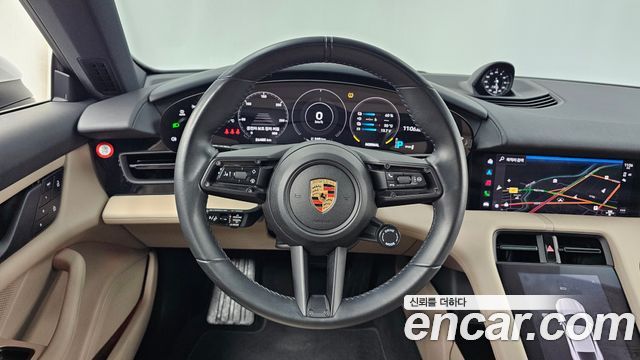 Porsche Taycan 2023 — photo 13