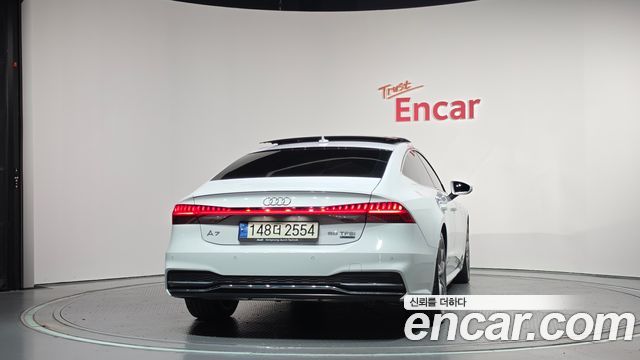 Audi A7 2021 — photo 4