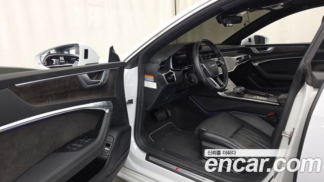 Audi A7 2021 — photo 13