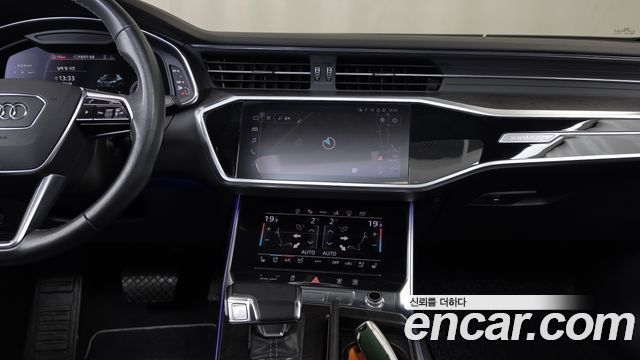 Audi A7 2021 — photo 20