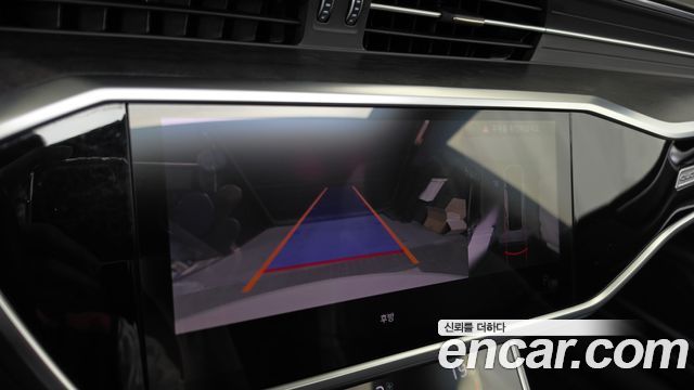 Audi A7 2021 — photo 21