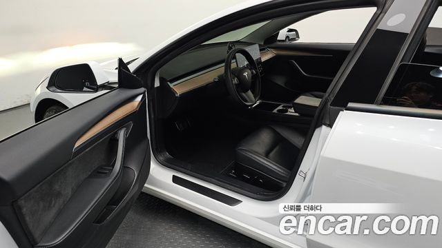 Tesla Model 3 2021 — photo 13