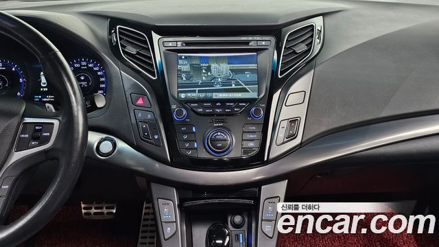 Hyundai i40 2014 — photo 14