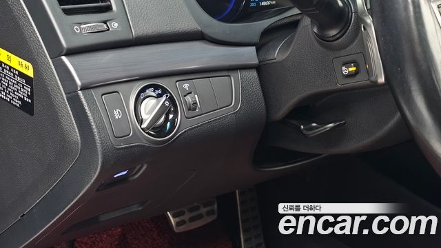 Hyundai i40 2014 — photo 16