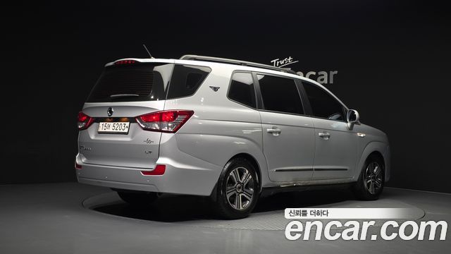 KG Mobility KORANDO 2015 — photo 2