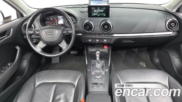 Audi A3 2015 — photo 7