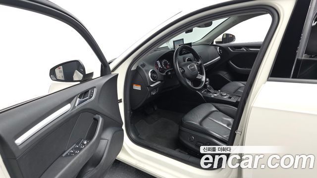 Audi A3 2015 — photo 10