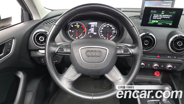 Audi A3 2015 — photo 13