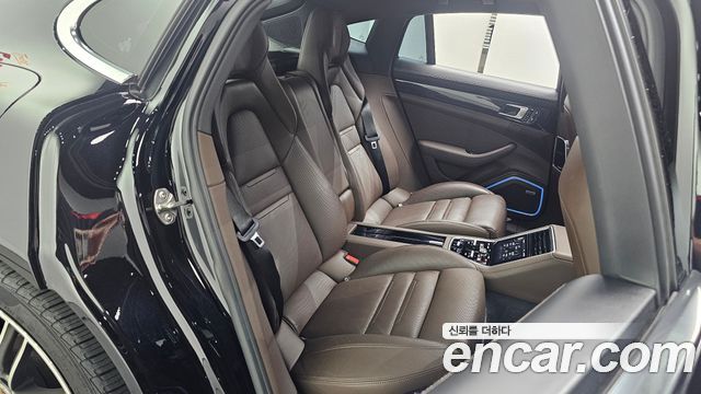 Porsche Panamera 2020 — photo 17