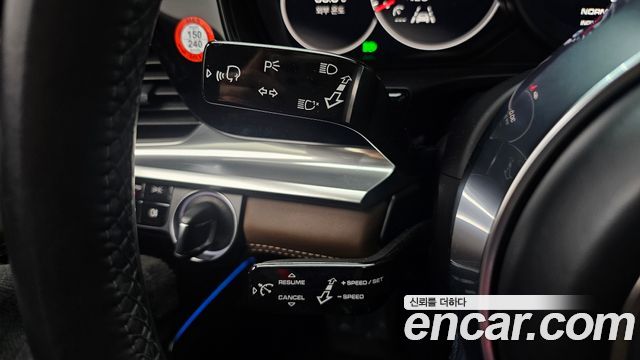 Porsche Panamera 2020 — photo 24