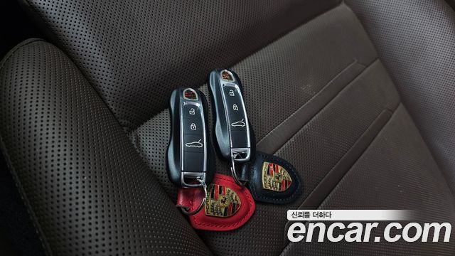 Porsche Panamera 2020 — photo 29