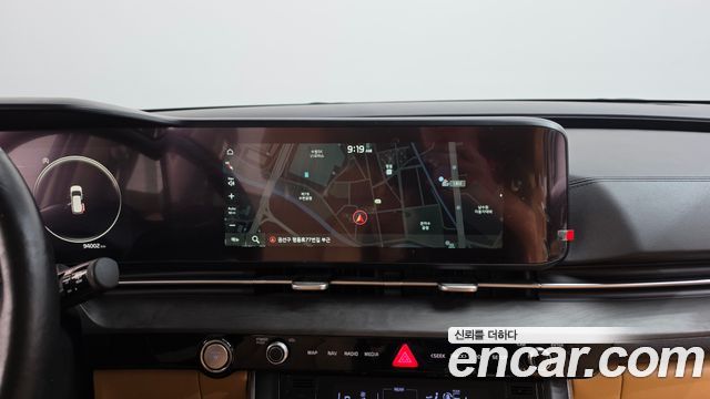 Kia Canival 2021 — photo 18