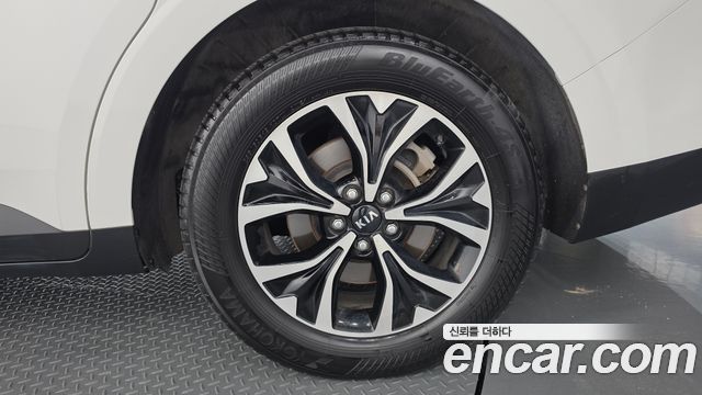 Kia Canival 2021 — photo 7