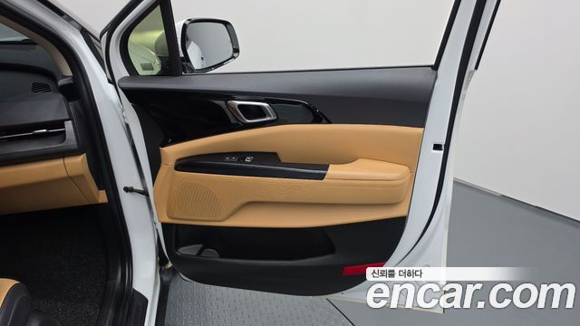 Kia Canival 2021 — photo 15