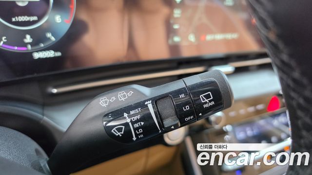 Kia Canival 2021 — photo 27