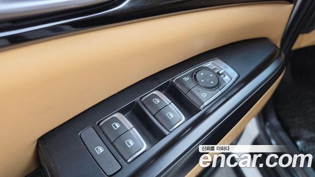 Kia Canival 2021 — photo 28