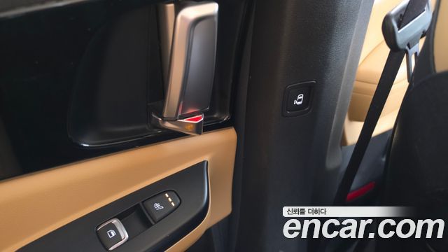 Kia Canival 2021 — photo 29