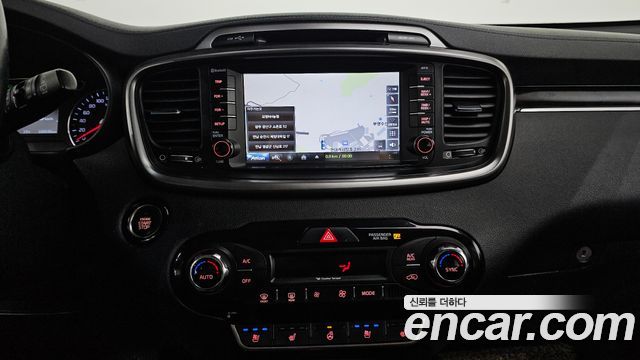 Kia Sorento 2016 — photo 20