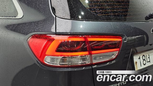 Kia Sorento 2016 — photo 9