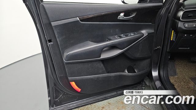 Kia Sorento 2016 — photo 14