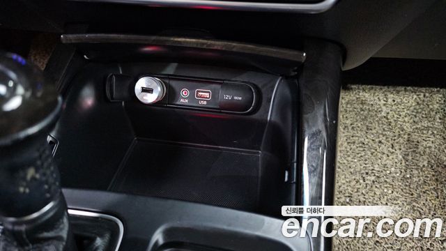 Kia Sorento 2016 — photo 28