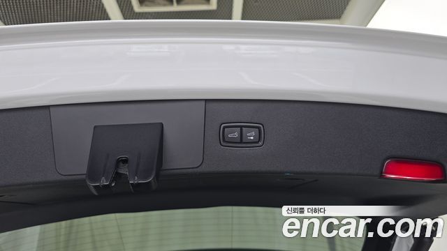 Porsche Cayenne 2021 — photo 29