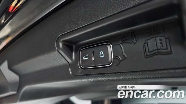 Ford Explorer 2020 — photo 24
