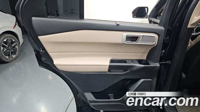 Ford Explorer 2020 — photo 15