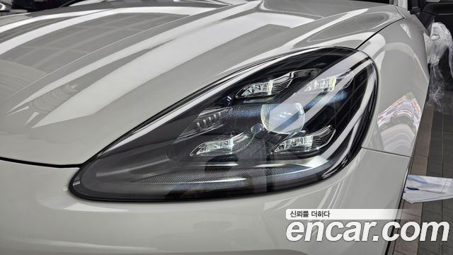 Porsche Cayenne 2020 — photo 8