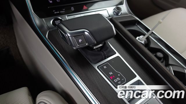 Audi A6 2025 — photo 12